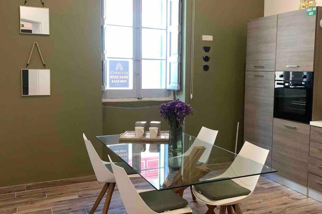 Sliema - 2 Mins From The Beach Apartment Exterior photo